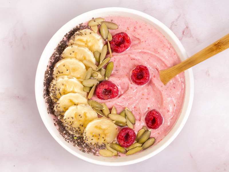 PINKY SMOOTHIE BOWL | La forma más sana de desayunar un delicioso helado de fruta. 